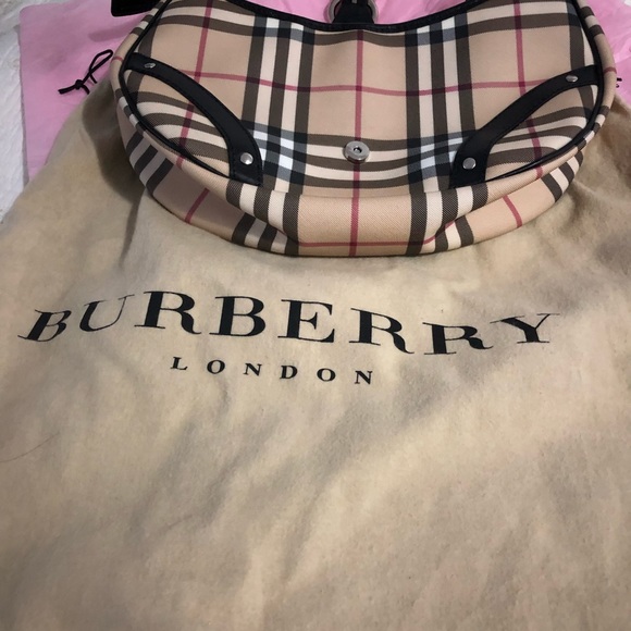 Burberry - Picture 5 of 5